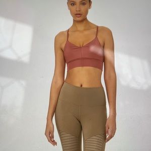 Alo Yoga Lush Bra-Rosewood Glossy